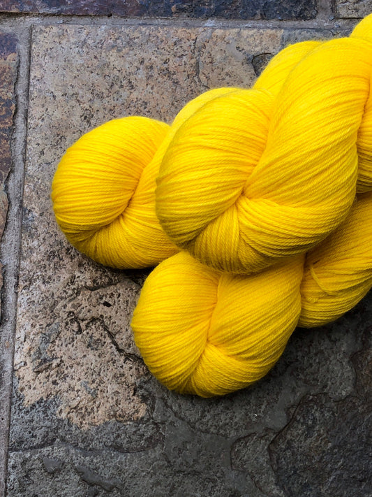 Narcissus - Hand dyed merino/nylon 4ply