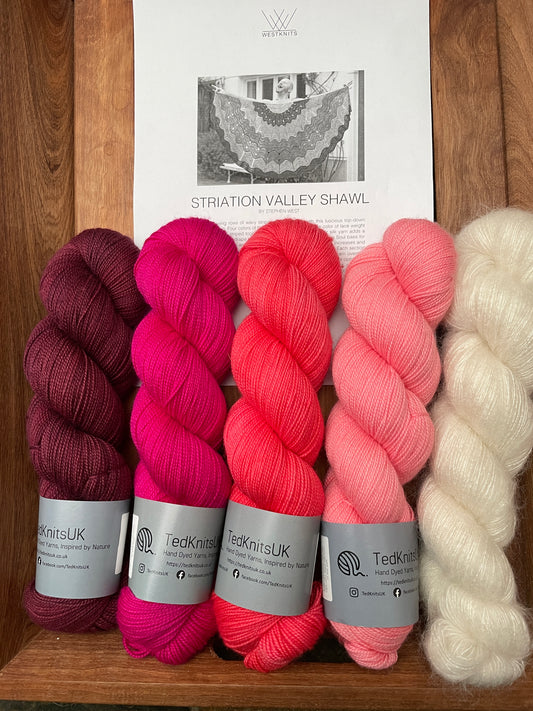 Striation Valley Yarn Kit